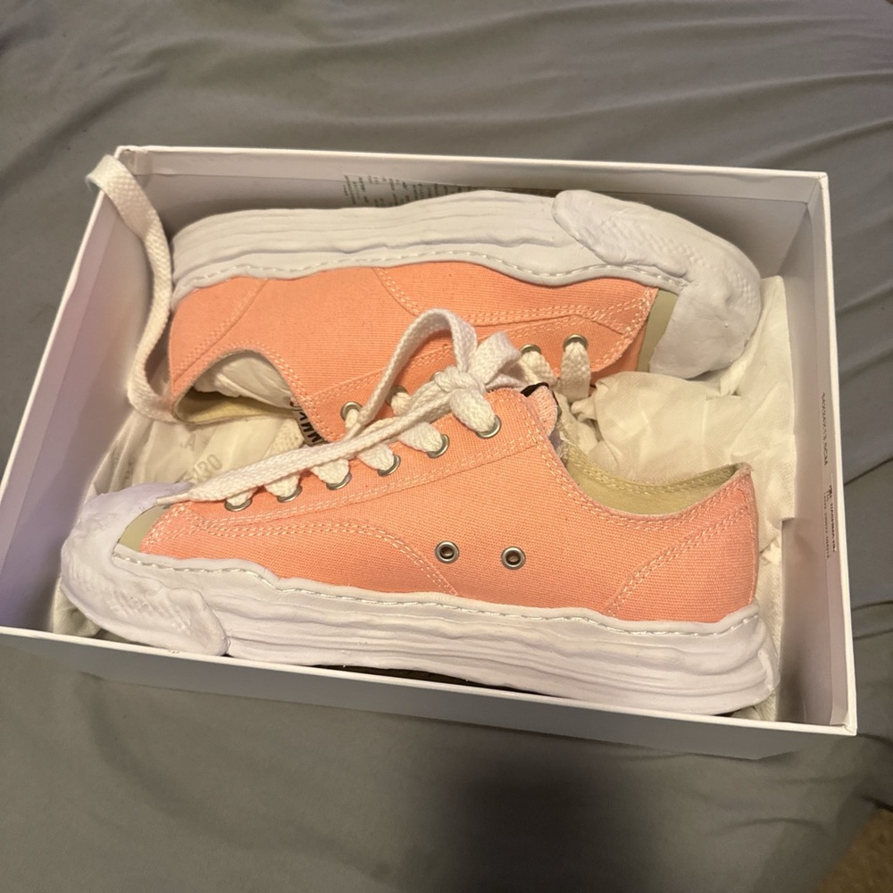 Kids Pink Canvas Sneakers